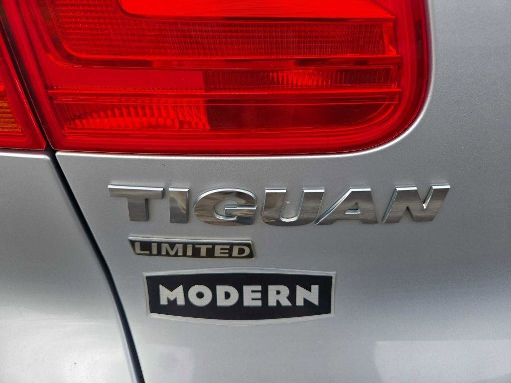 Used 2018 Volkswagen Tiguan Limited w/ Premium Package FWD image 10