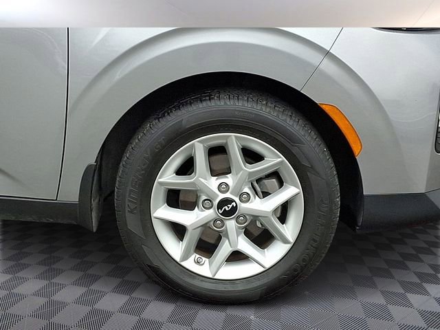 Certified 2022 Kia Soul LX w/ Technology Package image 10