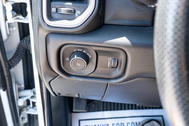 Used 2024 RAM 3500 Tradesman w/ Chrome Appearance Group AWD/4WD image 29