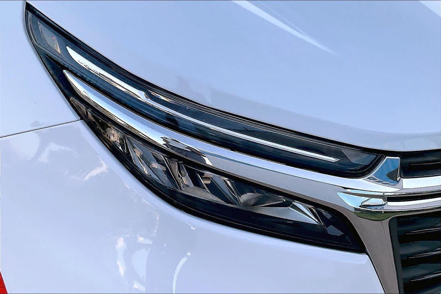 Used 2024 Chevrolet Equinox LT FWD image 27