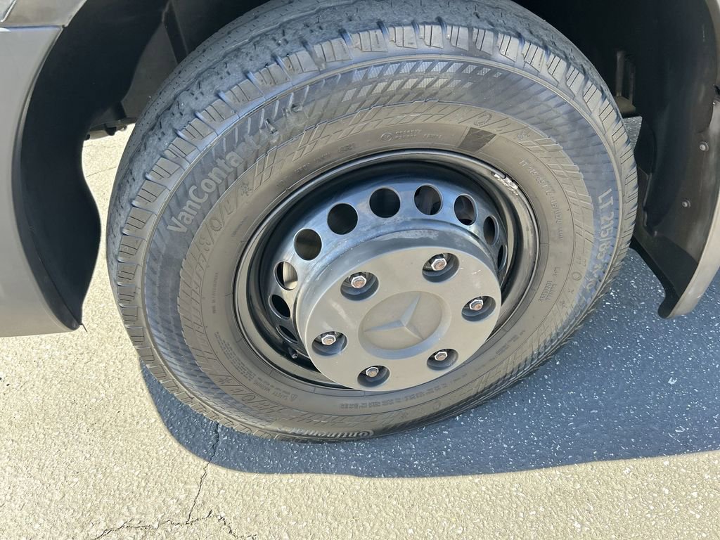 Used 2017 Mercedes-Benz Sprinter 3500 image 10