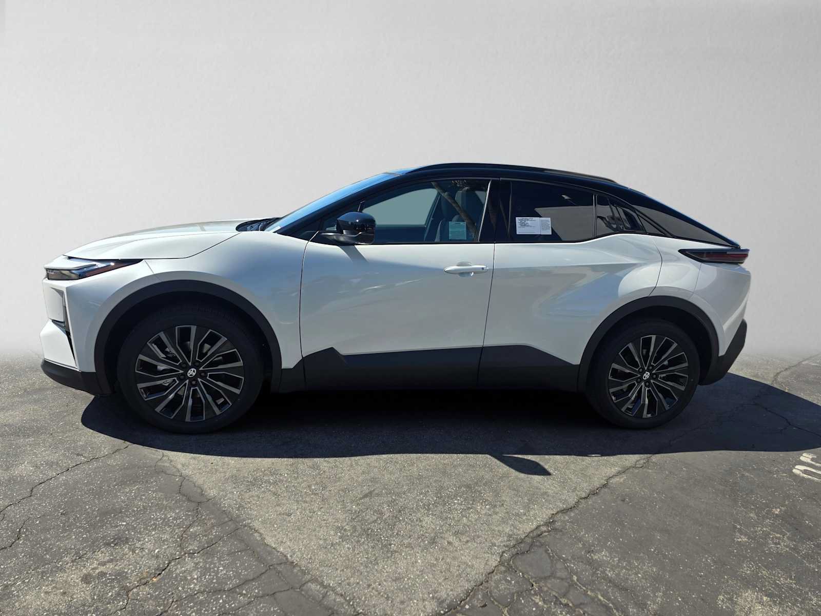 New 2027 Toyota C-HR w/ ALL Weather Mat Package (TMS) AWD/4WD image 6