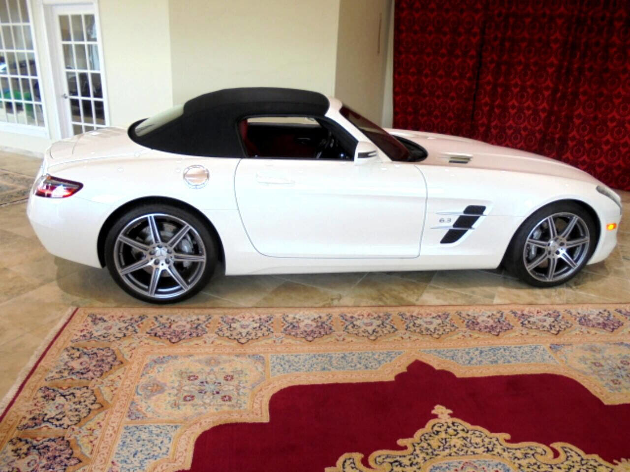 Used 2012 Mercedes-Benz SLS AMG Roadster image 6