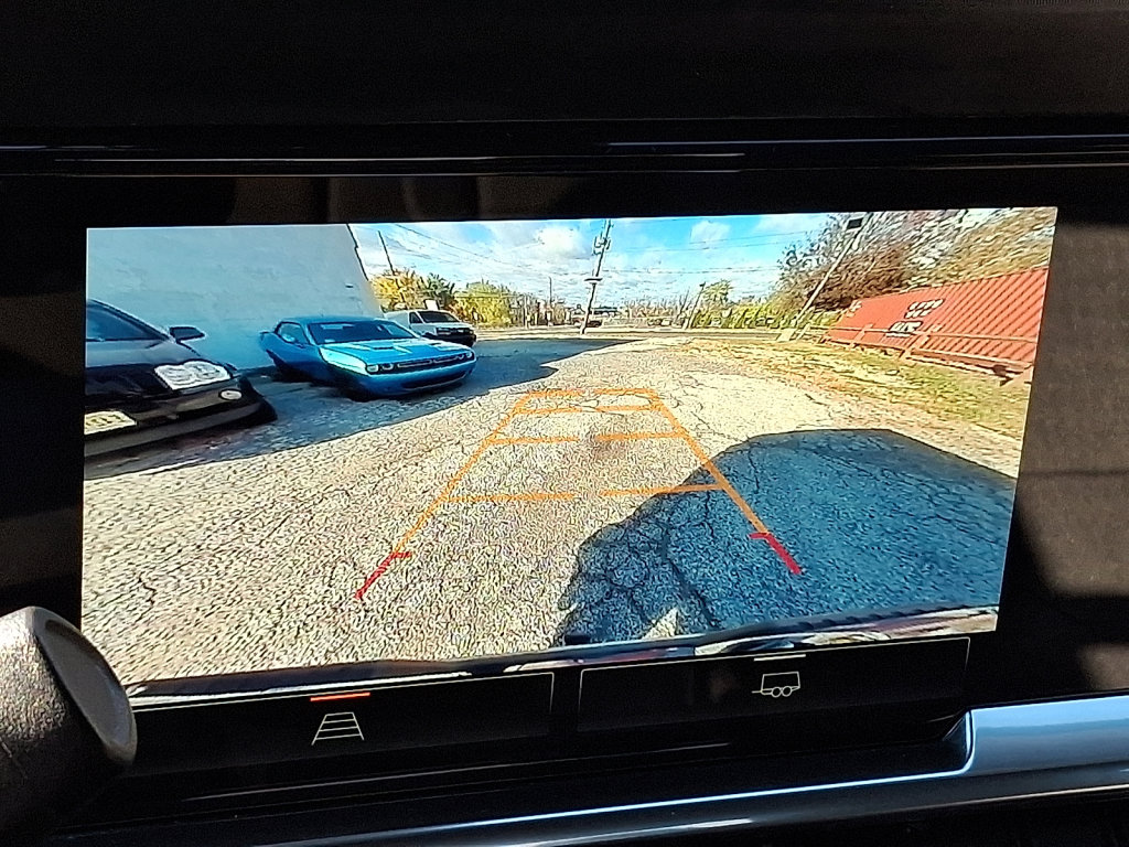 Used 2024 GMC Sierra 1500 Elevation image 27