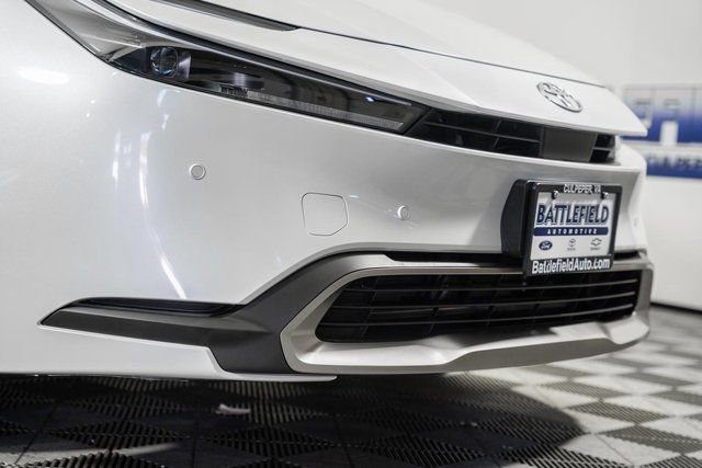 New 2026 Toyota Prius Plug-In Hybrid FWD image 14