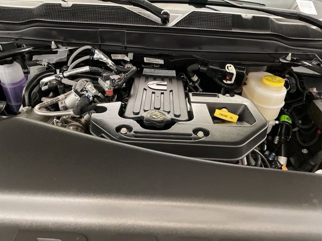New 2026 RAM 3500 Tradesman AWD/4WD image 17