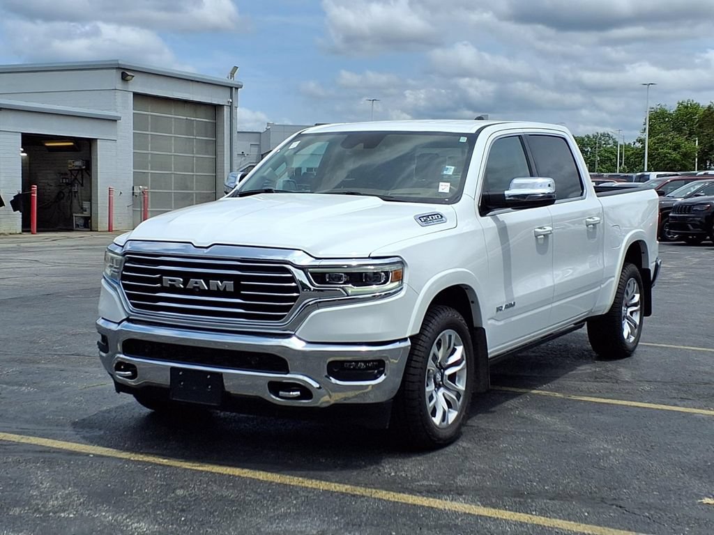 Used 2023 RAM 1500 Limited AWD/4WD image 2