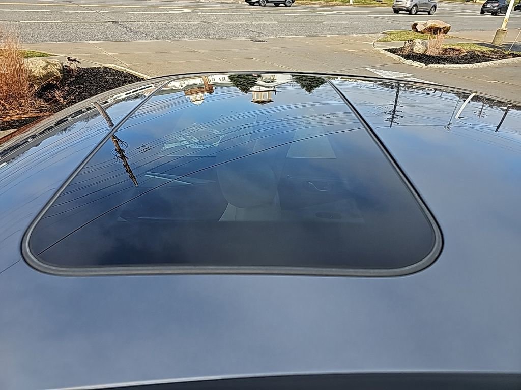 Used 2020 INFINITI Q50 Luxe w/ Essential Package (3.0T Luxe) image 13