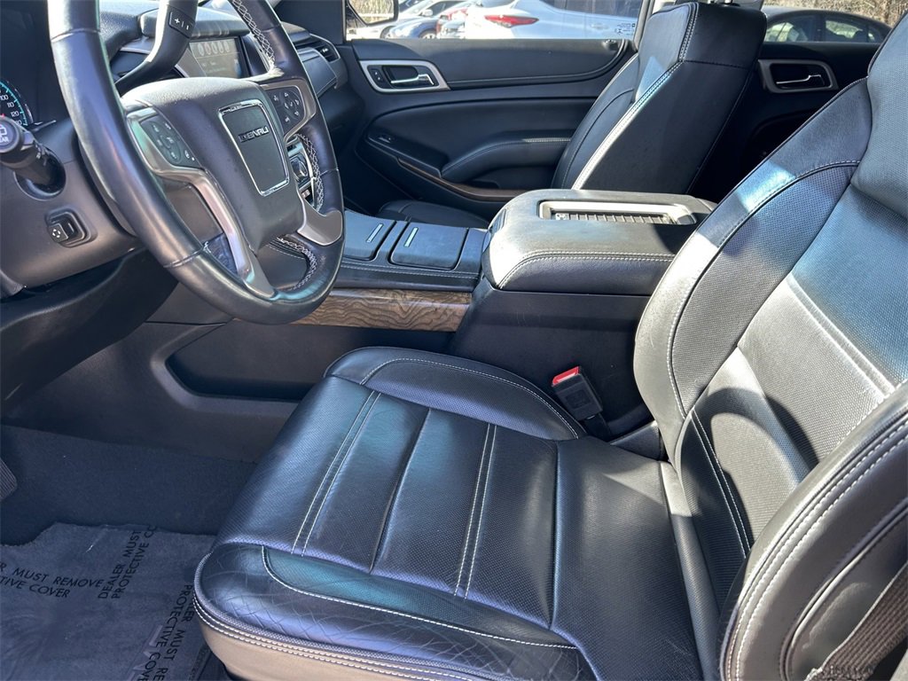 Used 2019 GMC Yukon Denali w/ Denali Ultimate Package image 11