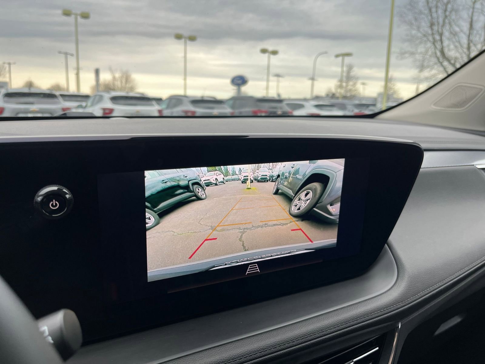 Used 2025 Buick Encore GX Preferred image 23