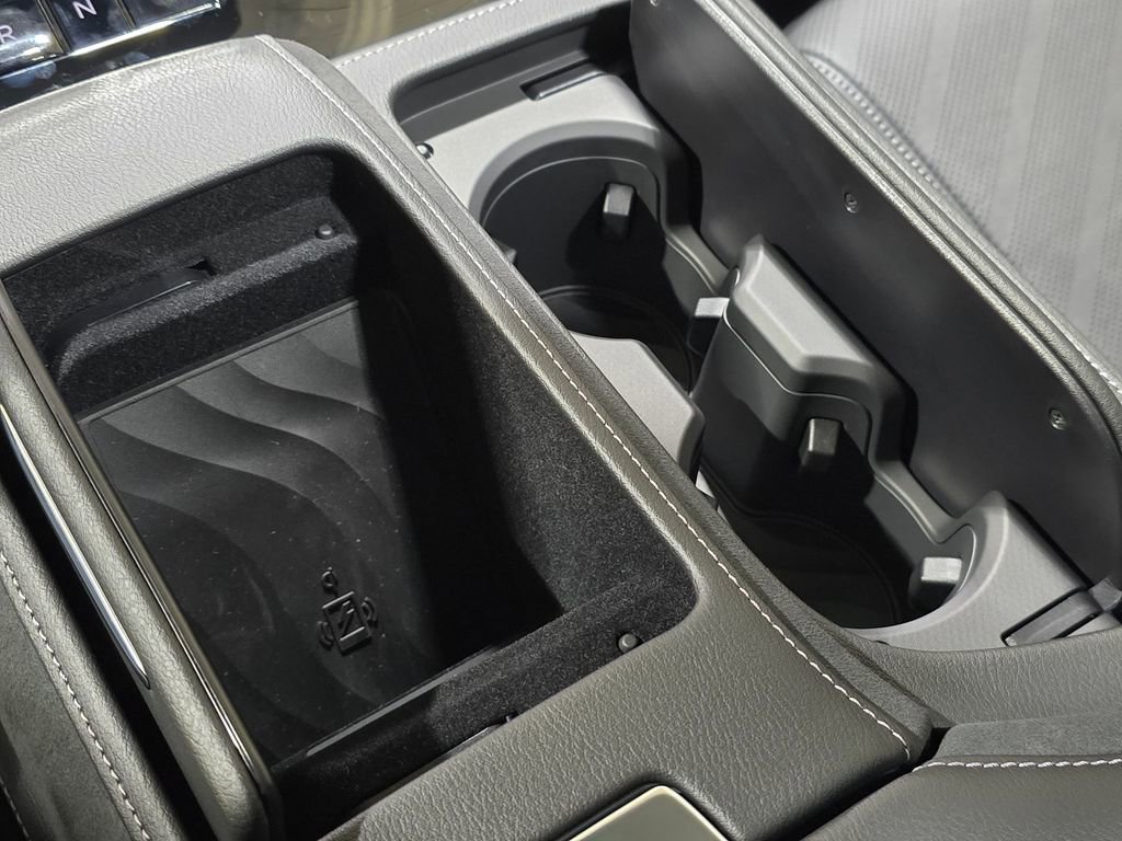 New 2025 INFINITI QX80 Luxe w/ Cargo Package image 17
