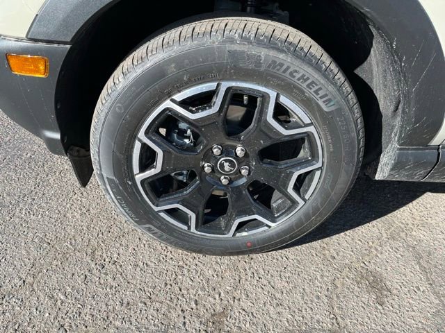 New 2025 Ford Bronco Sport Outer Banks w/ Outer Banks Tech Package+ AWD/4WD image 9