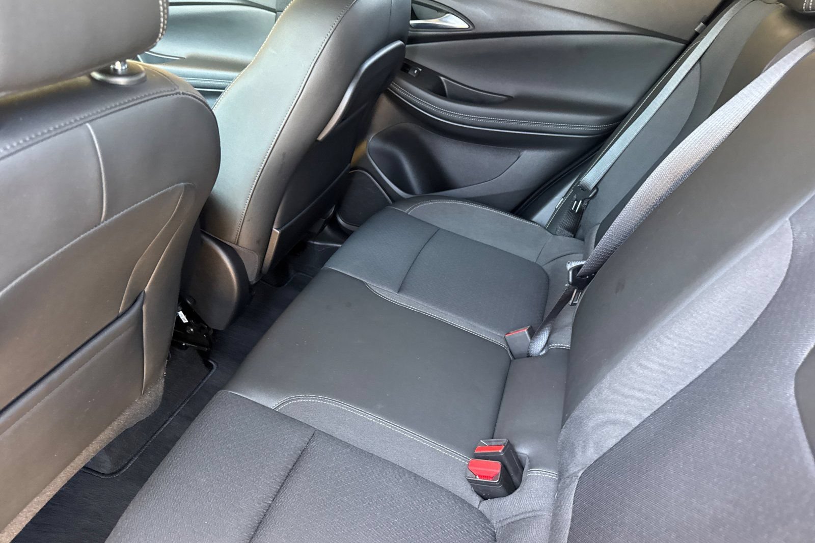 Used 2023 Buick Encore GX Preferred FWD image 14