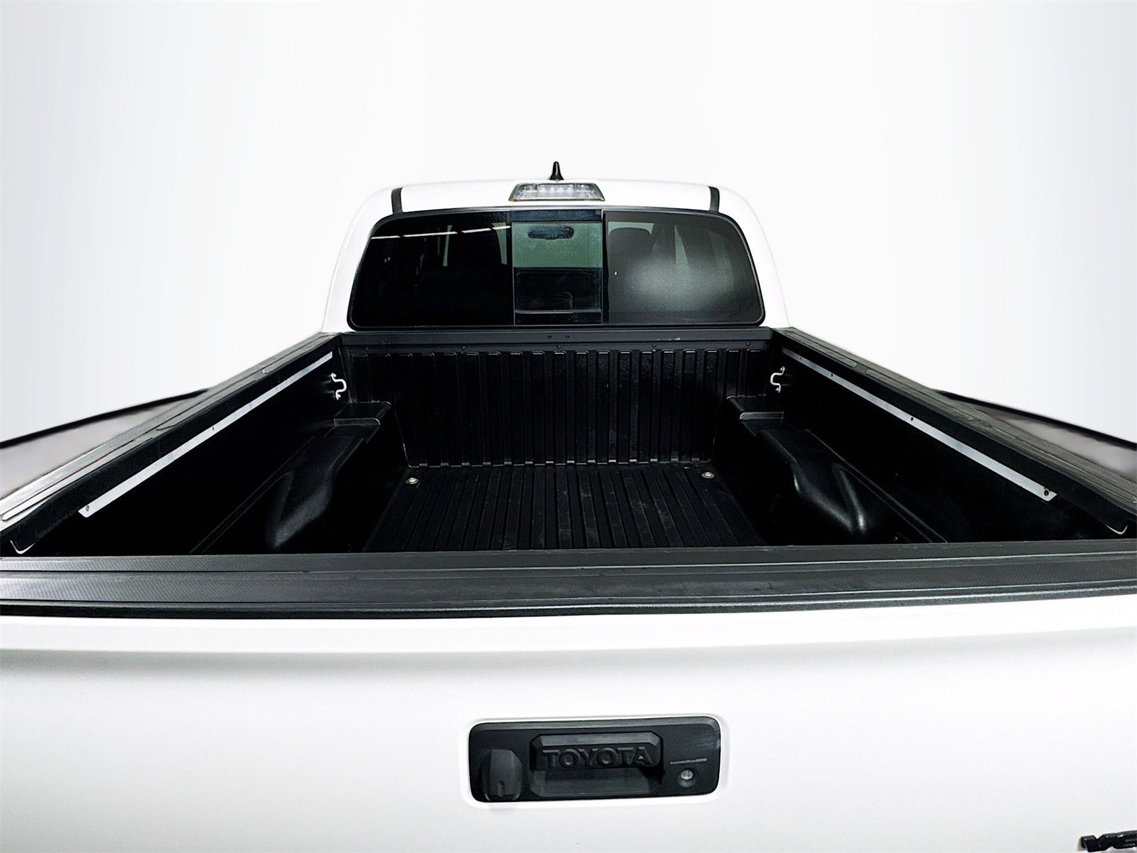 Used 2021 Toyota Tacoma SR5 image 21