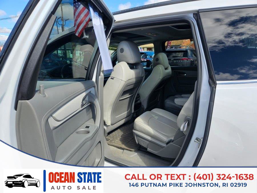 Used 2016 Chevrolet Traverse LT image 11