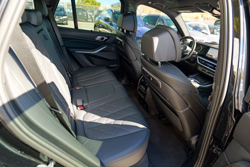 Used 2024 BMW X5 M60i w/ Executive Package image 31