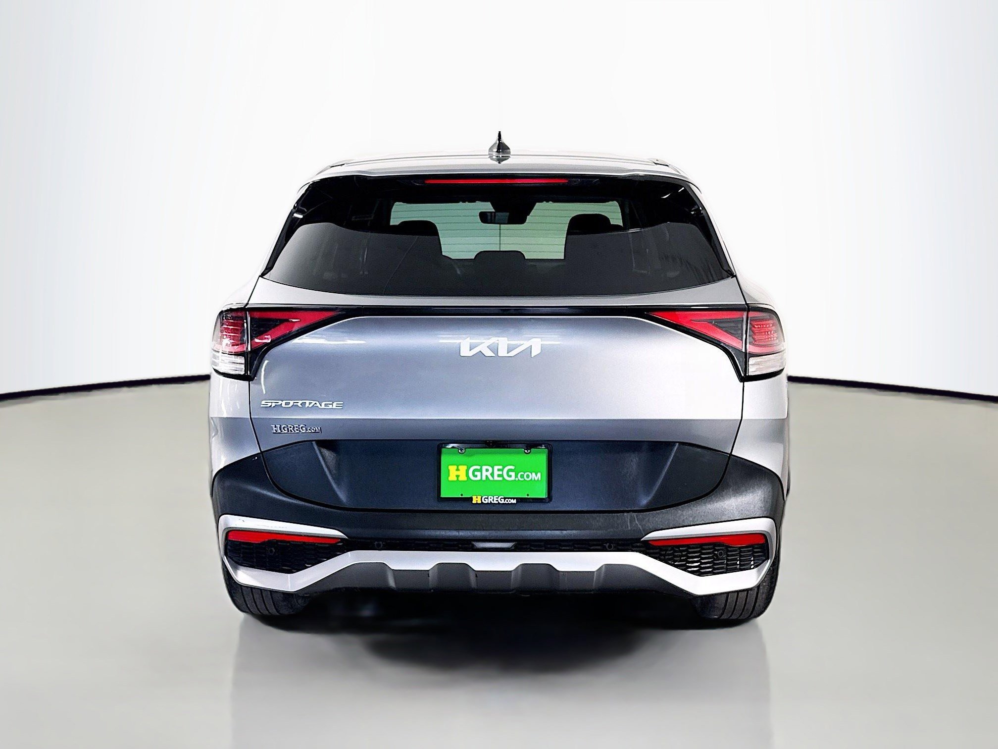 Used 2024 Kia Sportage LX image 8