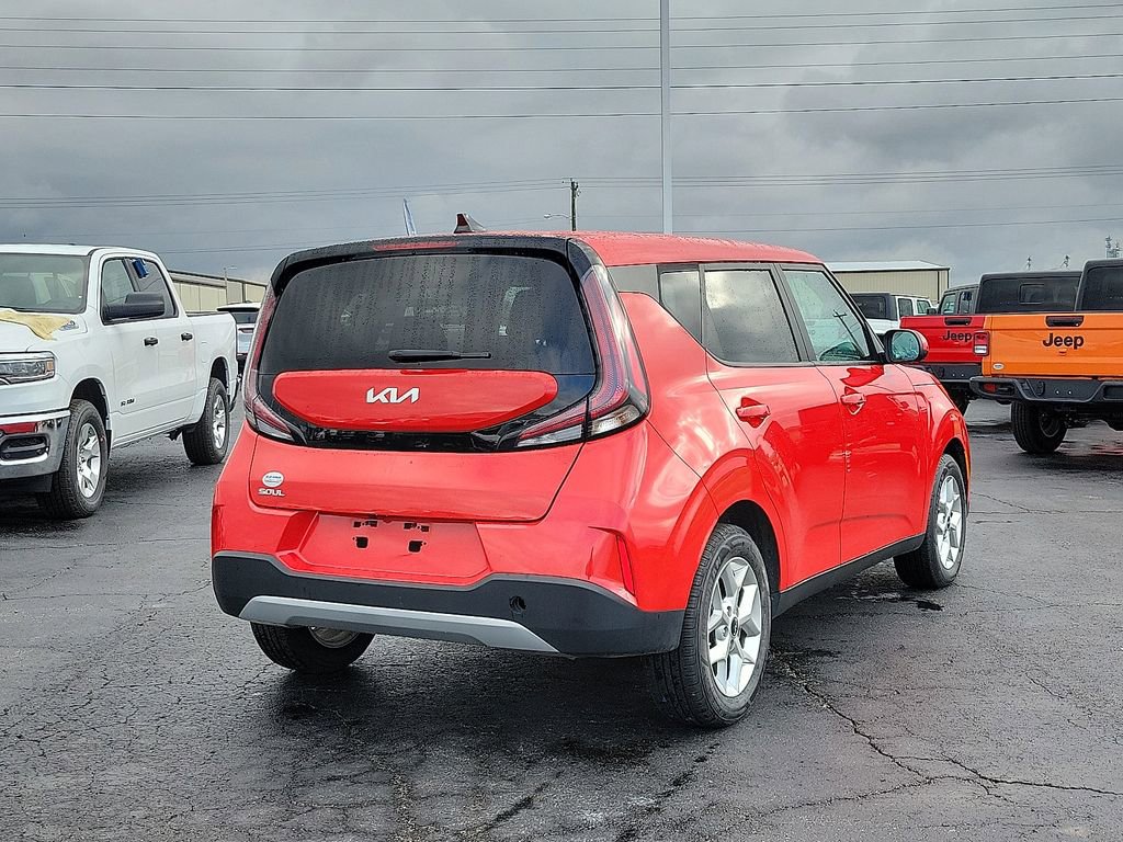 Used 2024 Kia Soul LX w/ Option Group 015 image 5