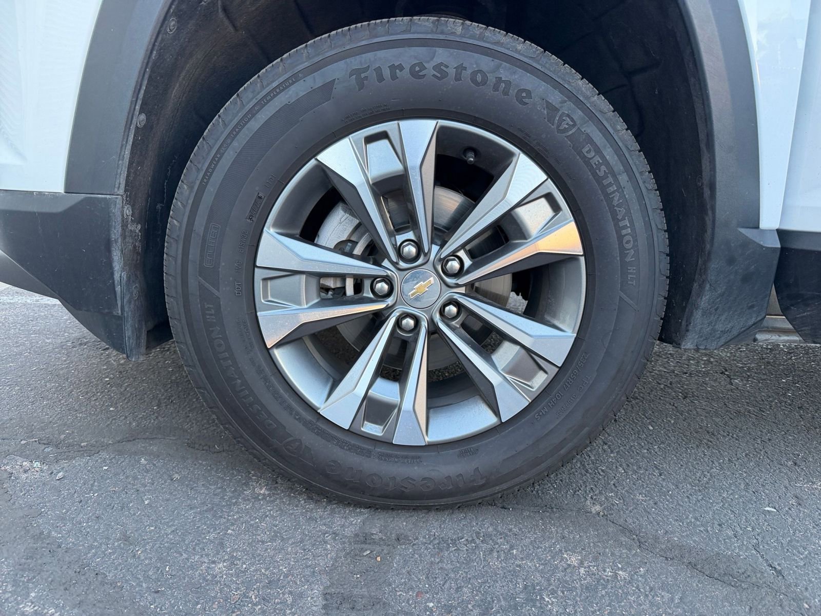Used 2025 Chevrolet Equinox LT FWD image 30