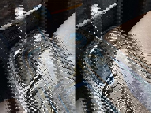 Used 2024 Nissan Armada Platinum w/ Captain's Chairs Package image 36