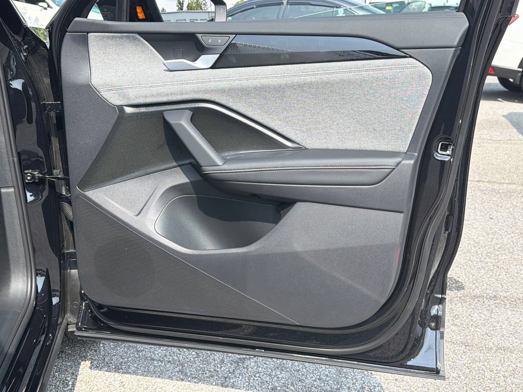 New 2026 Volkswagen Tiguan S FWD image 7