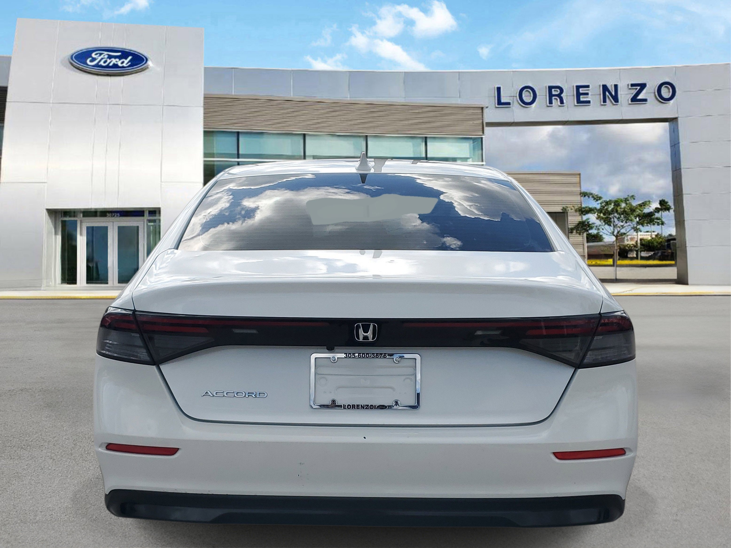 Used 2023 Honda Accord EX image 6