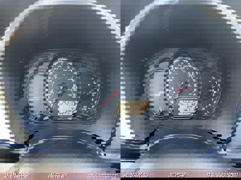 Used 2015 Toyota Yaris L image 20