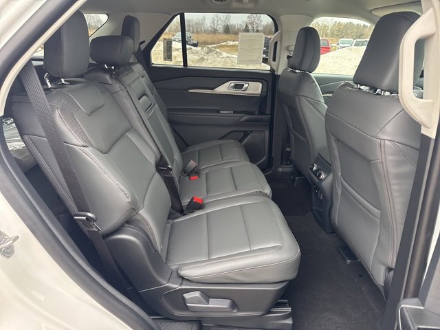 New 2026 Ford Explorer Active w/ Active Comfort Package image 15