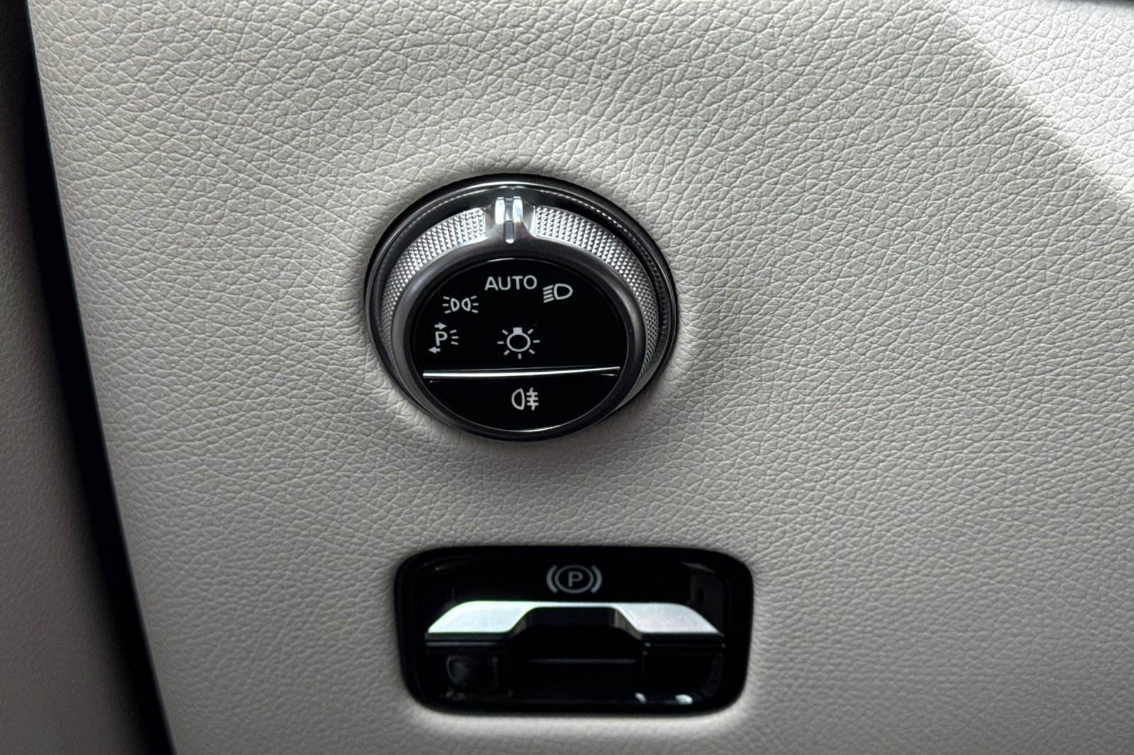 New 2026 Mercedes-Benz GLC 300 4MATIC image 29