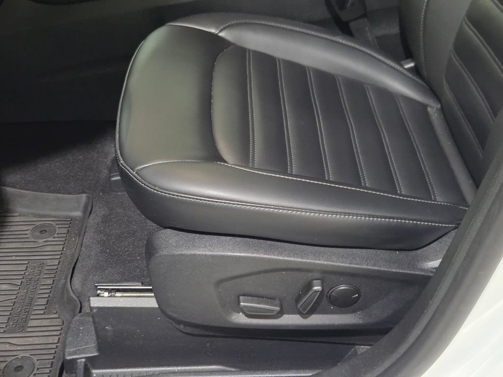 Used 2024 Ford Edge SEL w/ Convenience Package AWD/4WD image 13