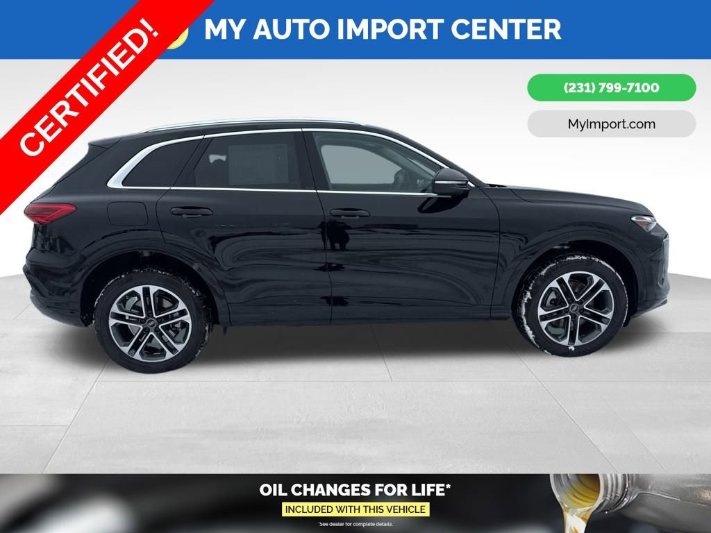 Used 2025 Audi Q5 Premium w/ Convenience Package image 8