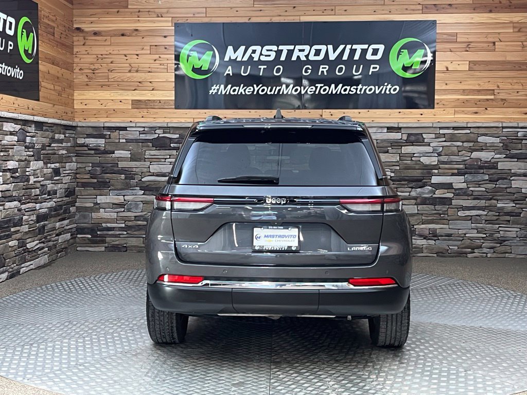 Used 2023 Jeep Grand Cherokee Laredo w/ Luxury Tech Group I AWD/4WD image 14