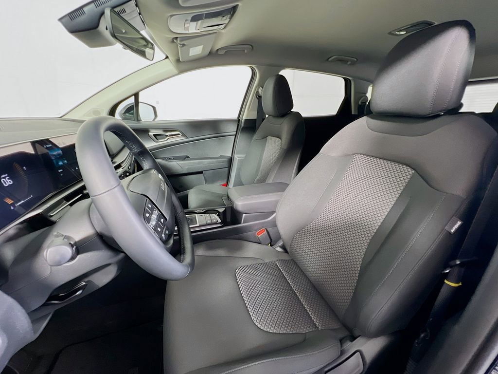 New 2026 Kia Sportage LX FWD image 19