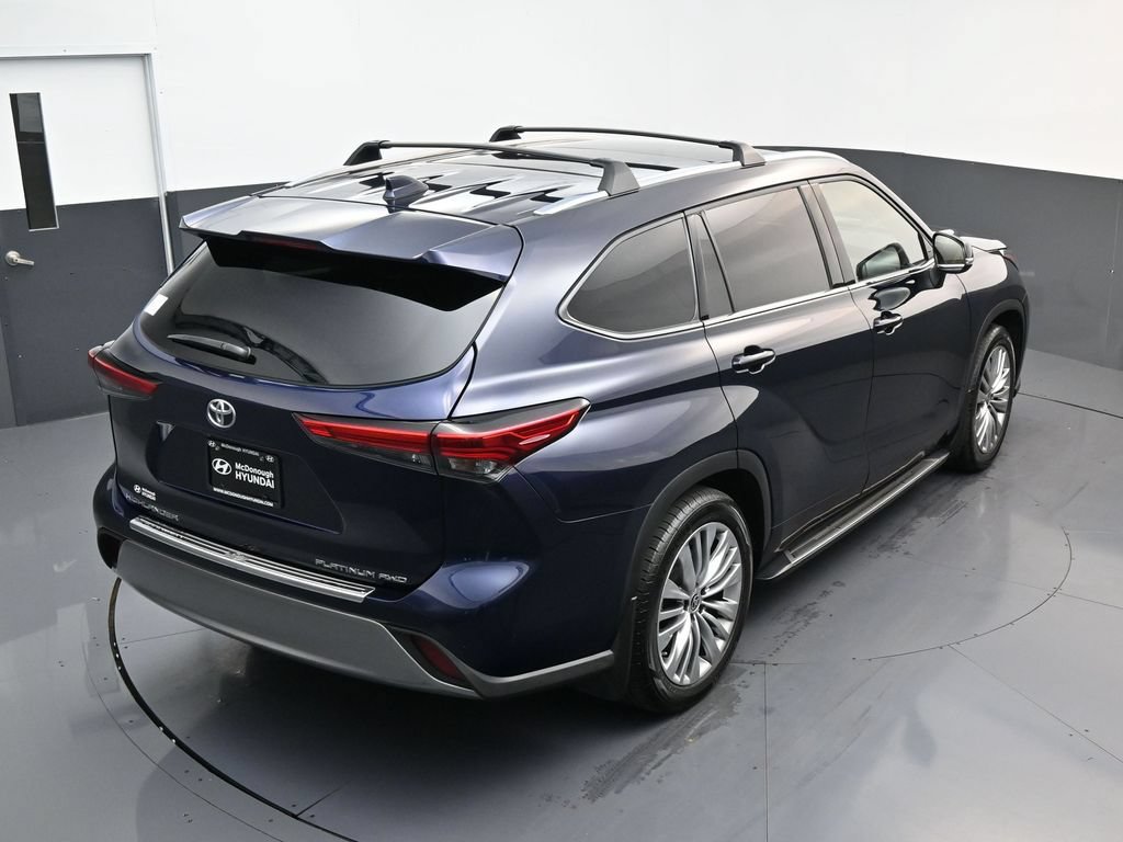 Used 2022 Toyota Highlander Platinum AWD/4WD image 16