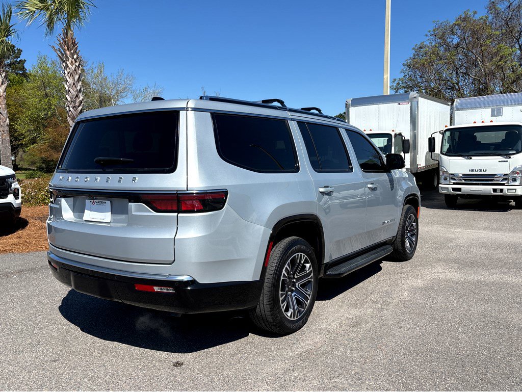 Used 2024 Jeep Wagoneer w/ Premium Group I image 28