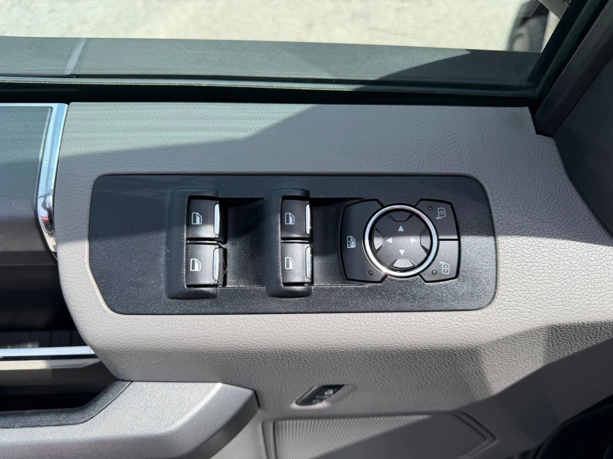 Used 2017 Ford F150 XLT w/ Equipment Group 302A Luxury image 35