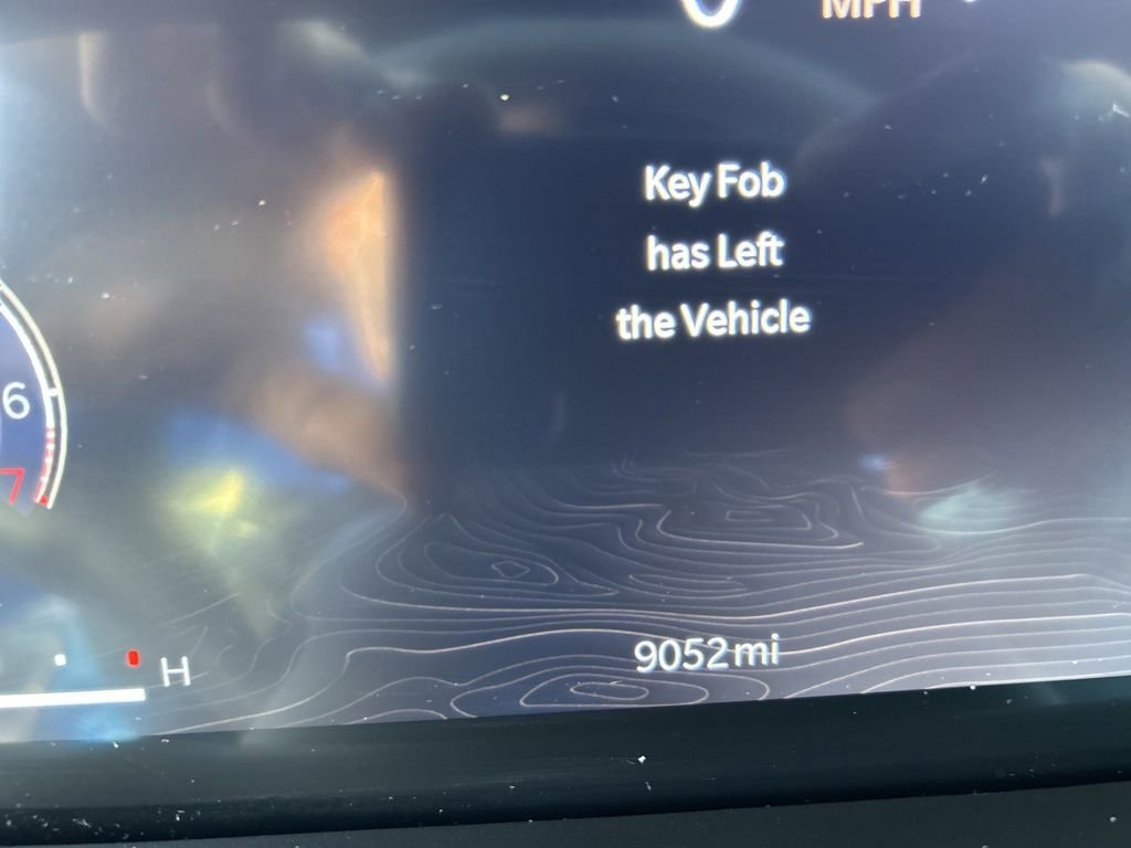 Used 2024 Jeep Grand Cherokee Limited image 48