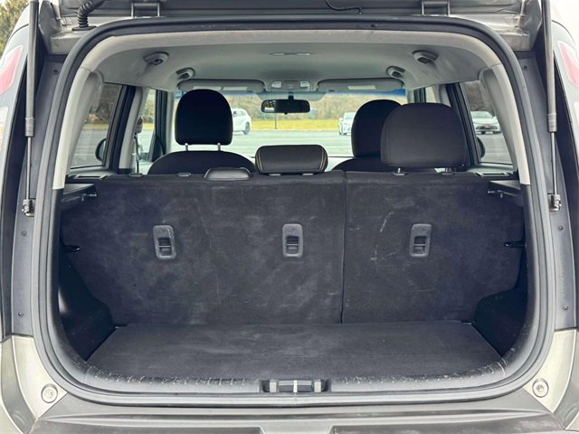 Used 2015 Kia Soul + image 10