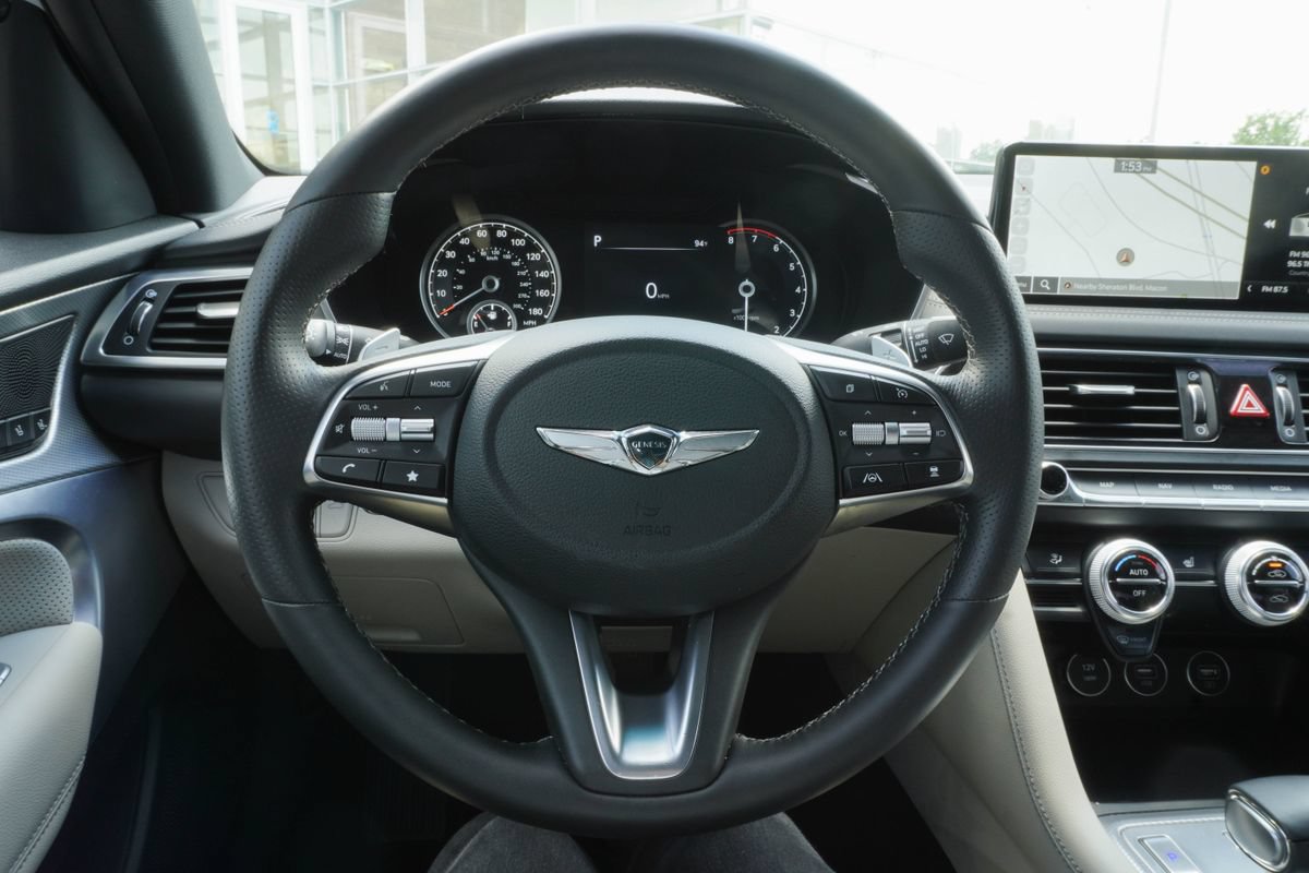 Used 2022 Genesis G70 3.3T RWD image 15