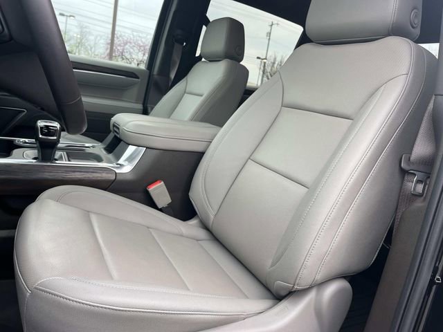 Used 2025 GMC Sierra 1500 SLT w/ SLT Premium Plus Package image 40