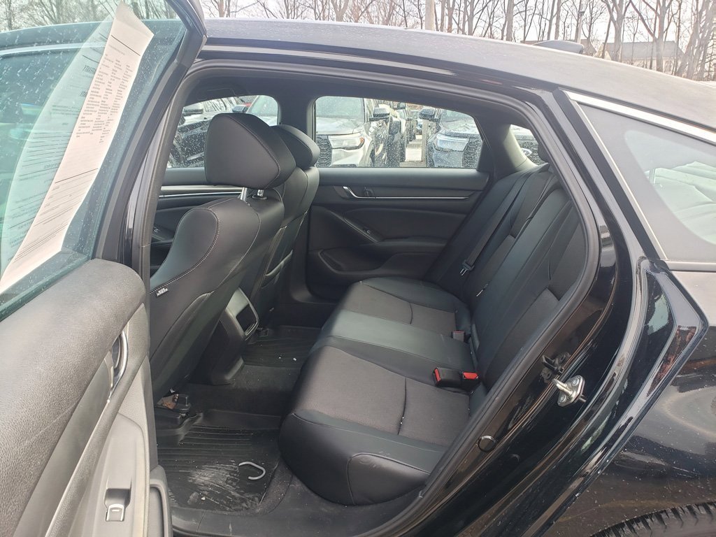 Used 2018 Honda Accord Sport image 7
