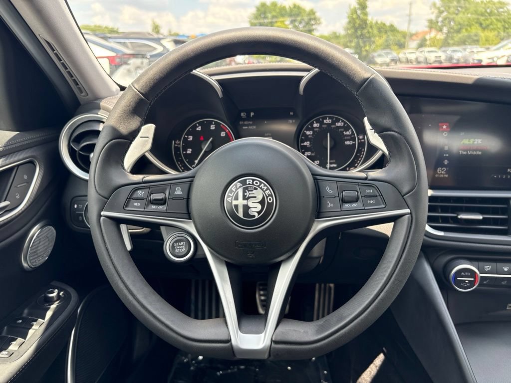 Used 2019 Alfa Romeo Giulia Ti Sport w/ Quick Order Package 22S Sport AWD/4WD image 14
