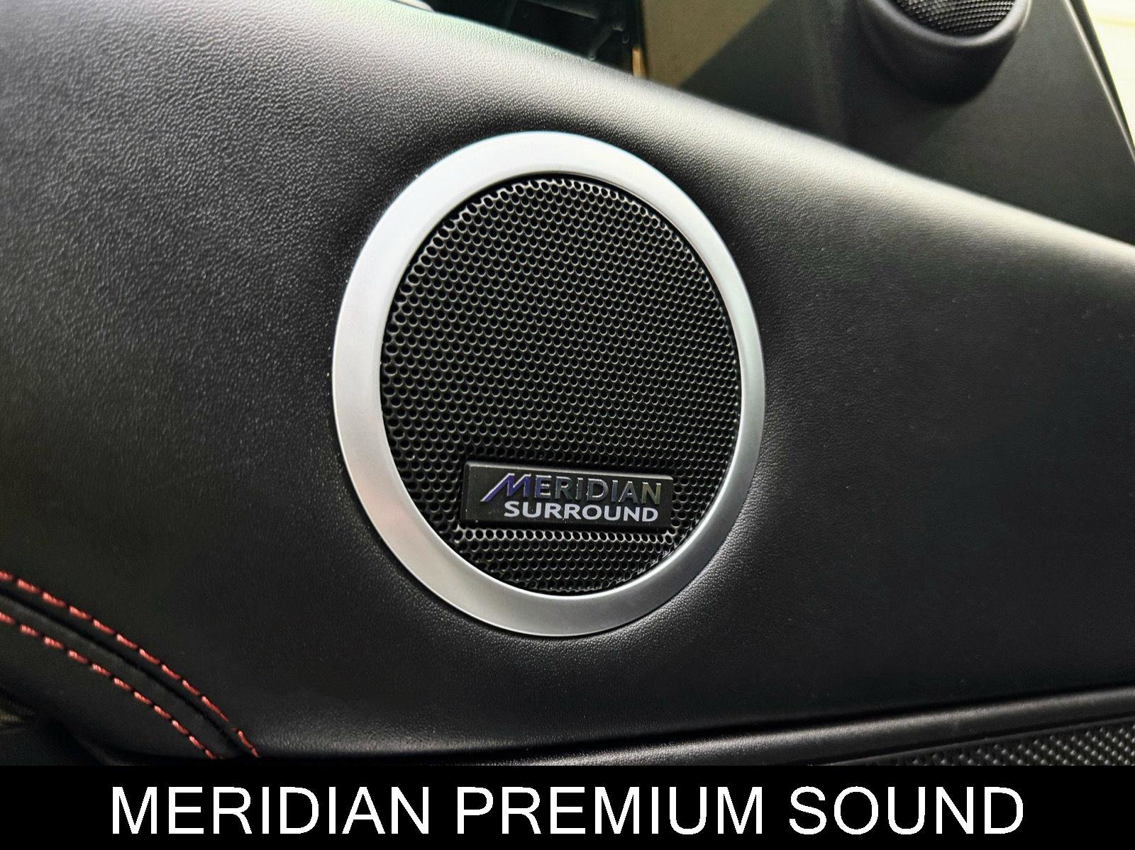 Used 2017 Land Rover Discovery HSE image 15