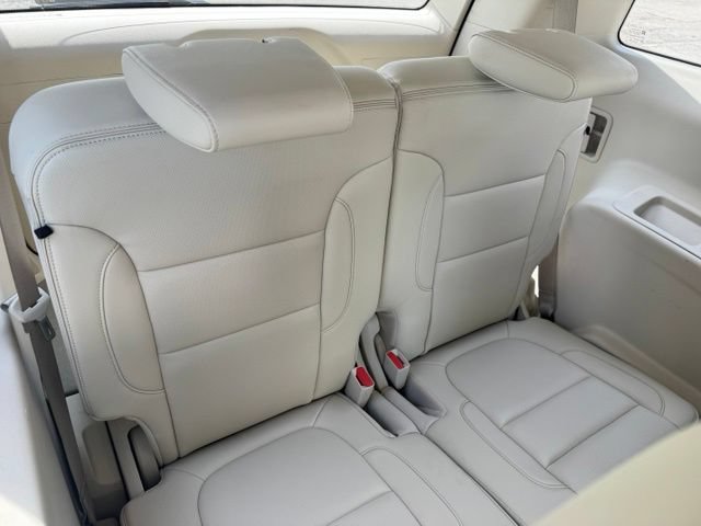 Used 2023 GMC Acadia Denali w/ Denali Ultimate Package AWD/4WD image 34