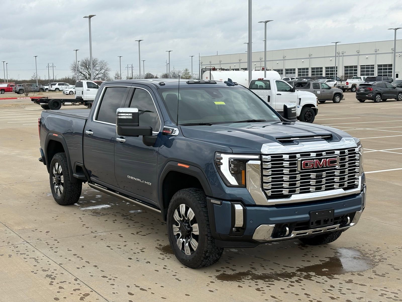 Used 2026 GMC Sierra 2500 Denali w/ Denali Reserve Package image 13