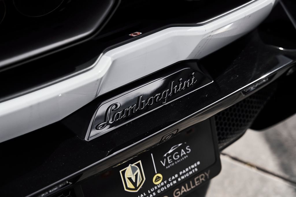 Used 2026 Lamborghini Revuelto AWD/4WD image 16
