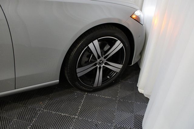 New 2025 Mercedes-Benz C 300 4MATIC Sedan image 10