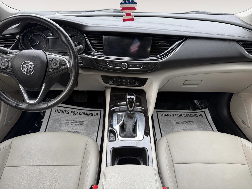 Used 2019 Buick Regal Essence w/ Driver Confidence Package I image 17