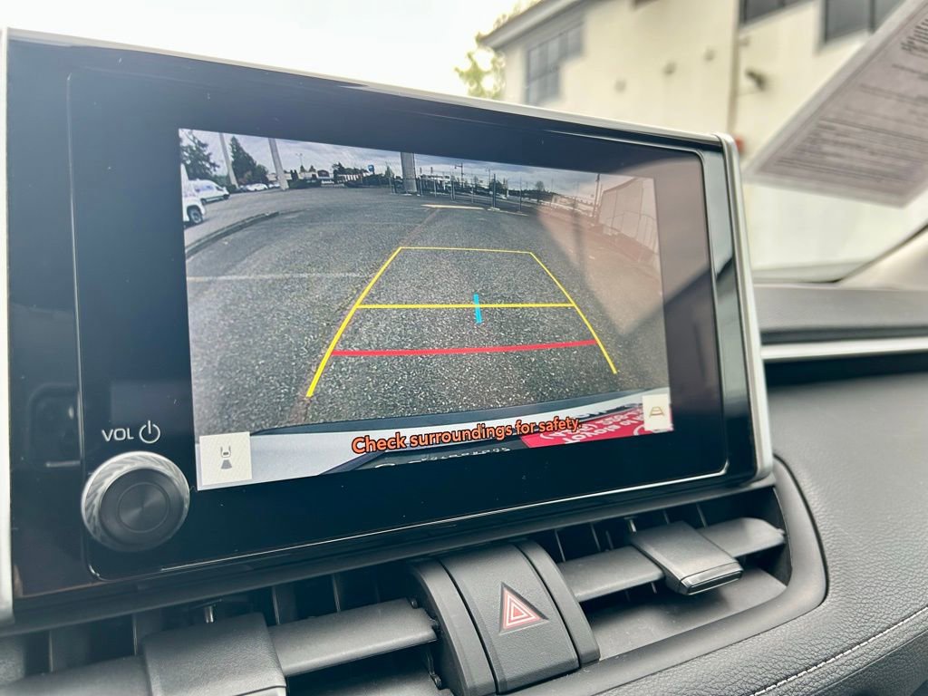 Certified 2024 Toyota RAV4 XLE FWD image 23