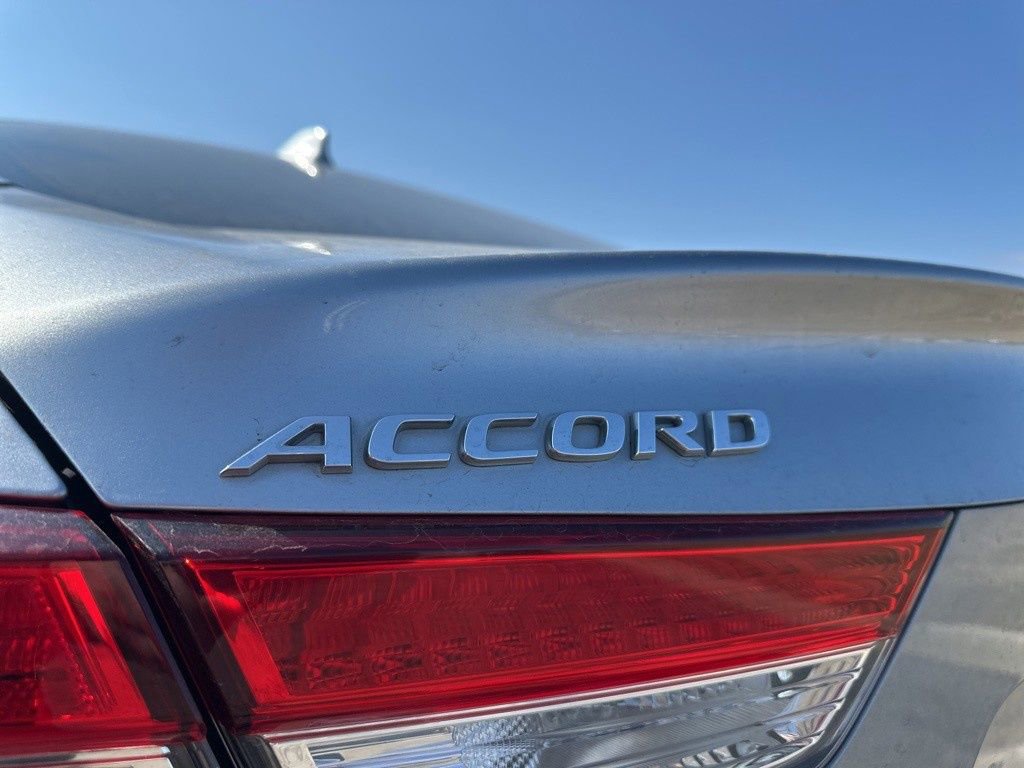 Used 2018 Honda Accord LX image 7